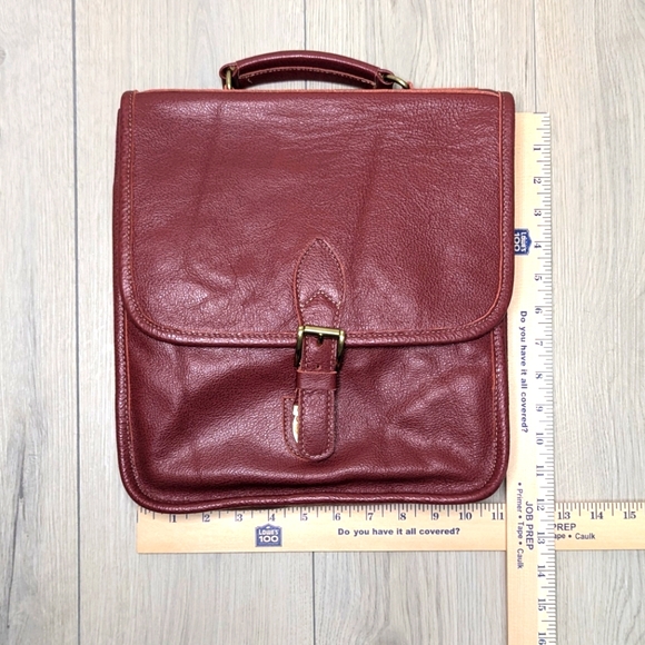 Vintage Amiiet Burgundy Leather Backback Bag Truly Unique 70s - Picture 8 of 8